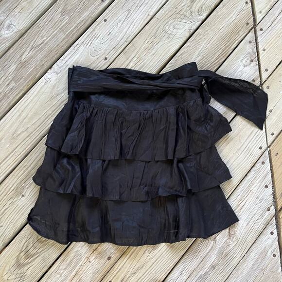 Club Monaco Black Satin Ruffled Tie Waist Mini Skirt Size 6 - Picture 1 of 9